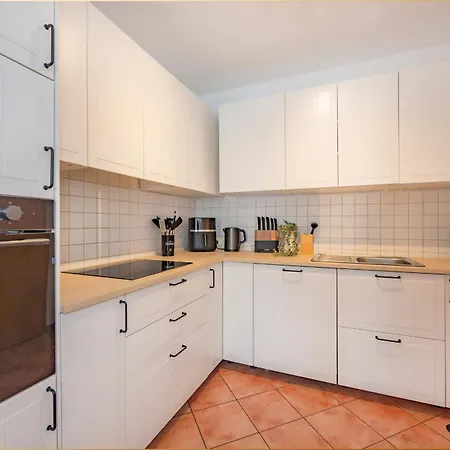 Haus Am 1 *