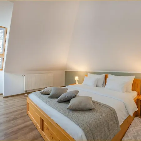 Haus Am 1 *